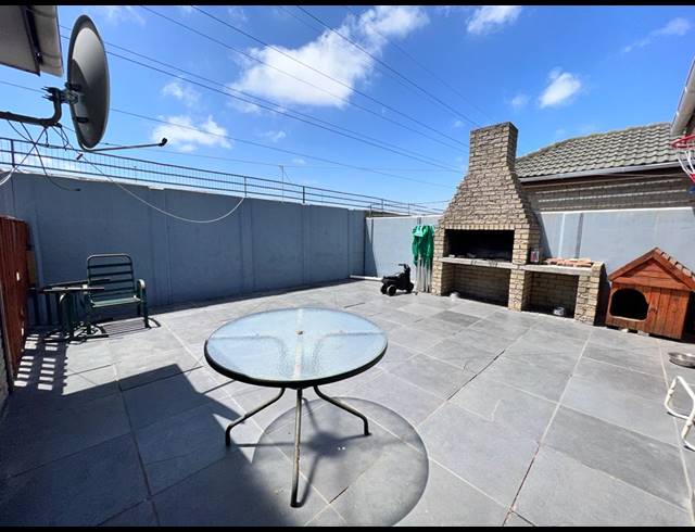3 BEDROOM HOUSE FOR SALE IN SONEIKE
